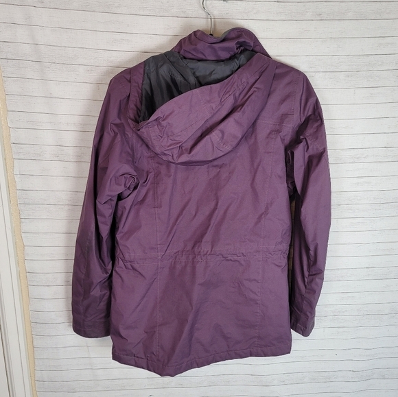 COLUMBIA OMNI TECH PURPLE LIGHTWEIGHT HOODED PARKA, SZ SMALL - Picture 10 of 15